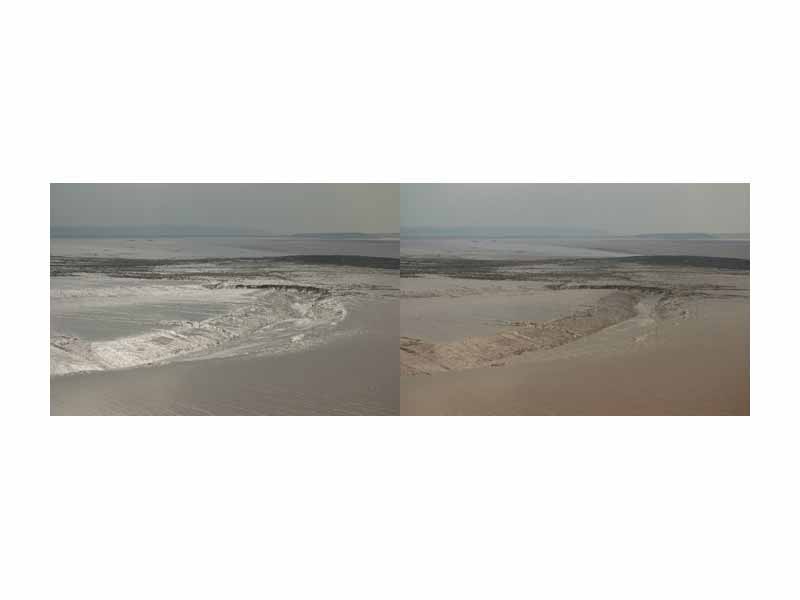 Photographs taken of mudflats with a camera polarizer filter rotated to two different angles. In the first picture, the polarizer is rotated to maximize reflections, and in the second, it is rotated 90° to minimize reflections - almost all reflected sunlight is eliminated.