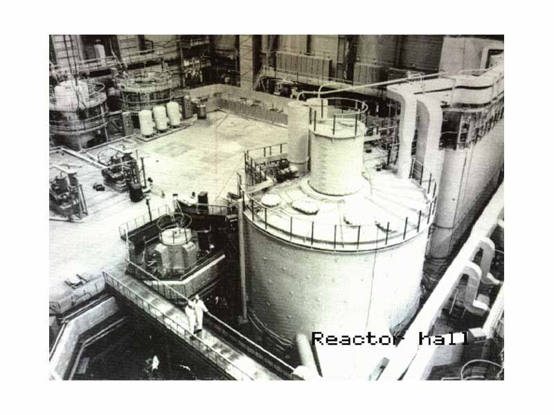 Shevchenko BN350 nuclear fast reactor and desalination plant situated on the shore of the Caspian Sea. The plant generates 135 MWe and provides steam for an associated desalination plant. View of the interior of the reactor hall.