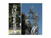 Julian Voss-Andreae's sculpture Unrav...